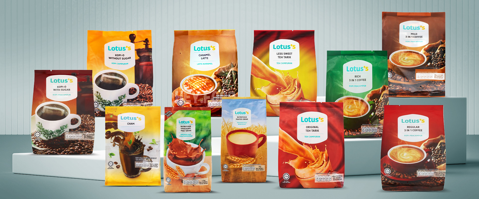 White simple cube empty product stage 3d background of blank space scene template platform display or modern wall interior backdrop podium and geometric studio show room on presentation showing stand.