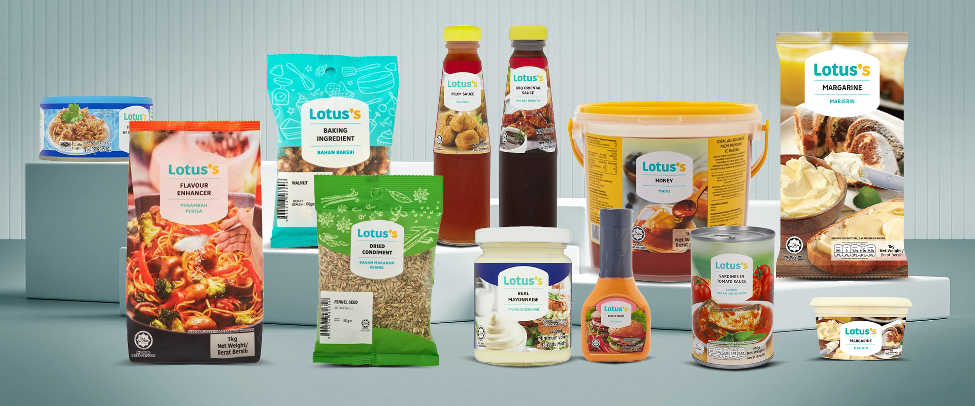 White simple cube empty product stage 3d background of blank space scene template platform display or modern wall interior backdrop podium and geometric studio show room on presentation showing stand.